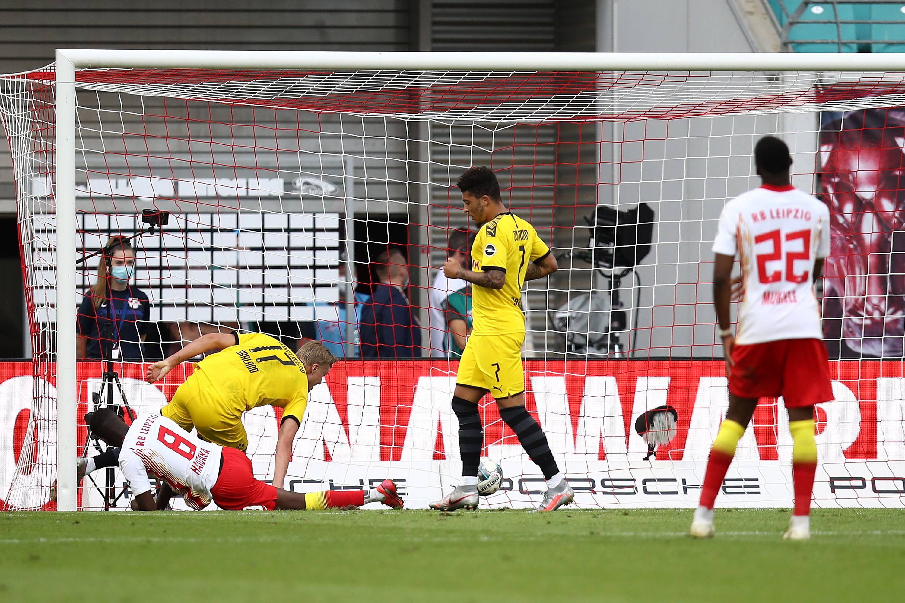 多特蒙德横扫葡萄牙,哈兰德刷新纪录 多特蒙德横扫葡萄牙,哈兰德刷新纪录