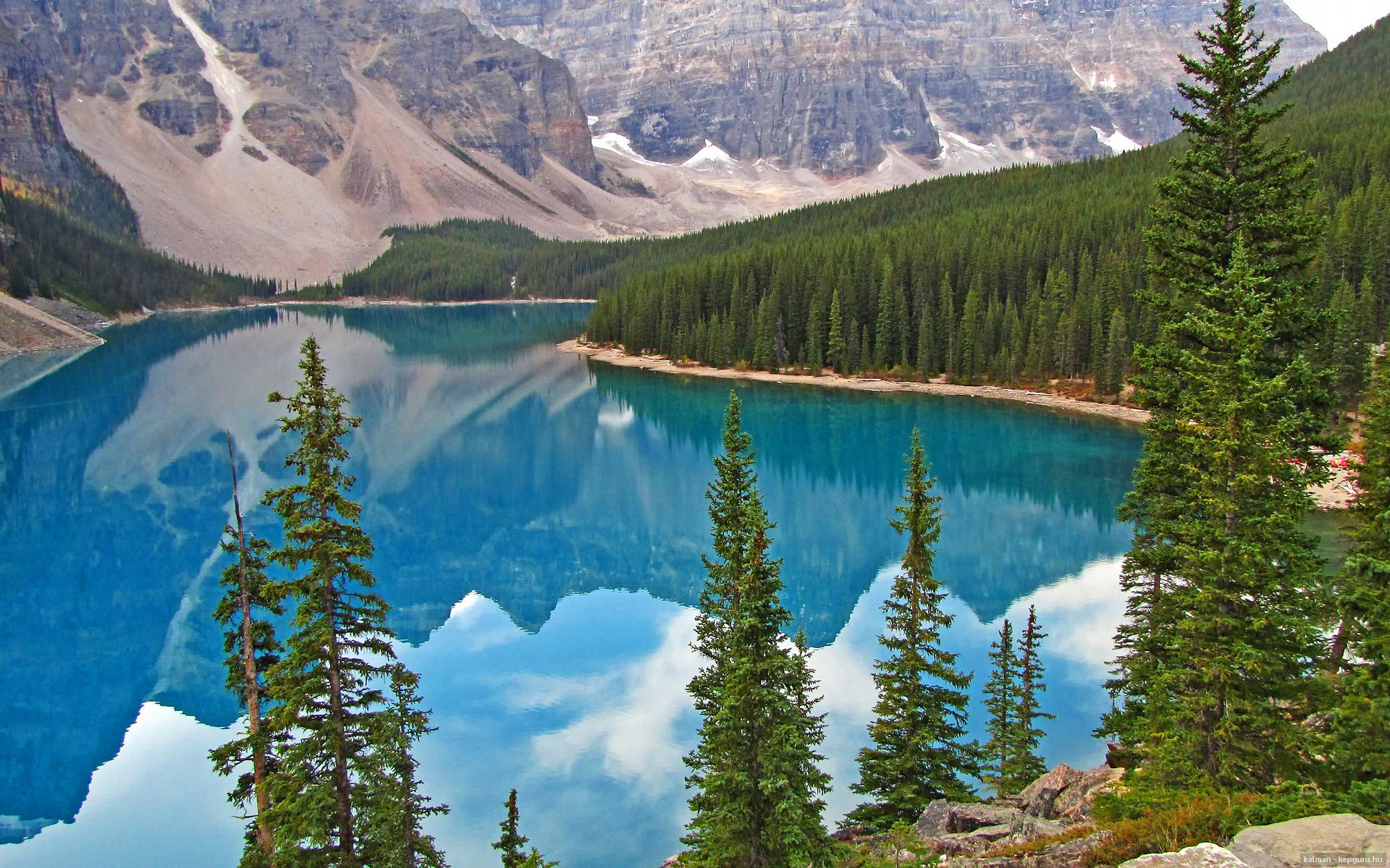 潘帕斯风暴席卷慕尼黑，巴尔韦德双响炮击碎拜仁神话